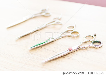 美髮師(理髮師)用剪刀 美髮師(理髮師)用剪刀 110906138