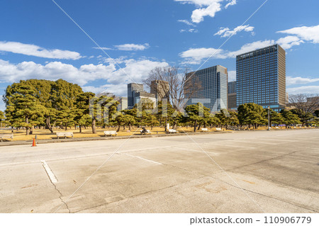 Kokyo Gaien National Garden in Tokyo, Japan 110906779