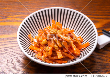 胡蘿蔔配核桃味噌 110906827