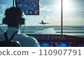 空中交通管制員監控從控制塔起飛的客機：人工智慧工作 110907791