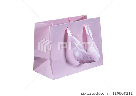 Recyclable craft paper bag for purchases, gifts and takeaway food mock up on white background. Environmentally friendly than single-use plastic bags 110908211