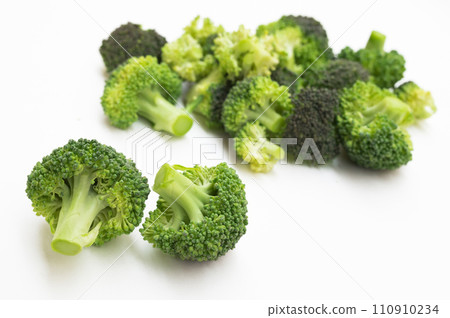 Delicious broccoli blossoms on a white background 110910234