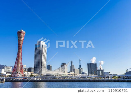 藍天及清晨神戶港塔兵庫縣神戶市 藍天及清晨神戶港塔兵庫縣神戶市 110910761