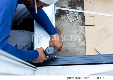 Wood deck construction 110914208