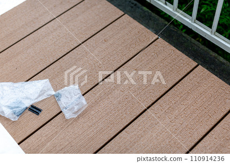 Wood deck construction 110914236