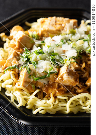 美味的仙台特產麻婆炒麵 美味的仙台特產麻婆炒麵 110914816