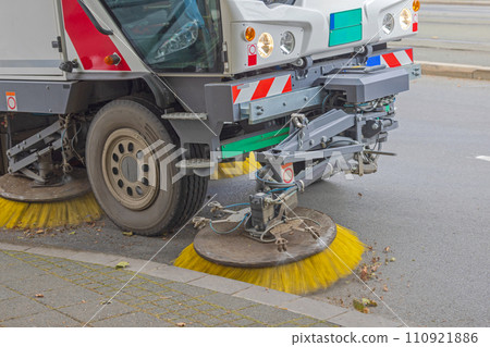 Street Sweeper Brush Machine 110921886