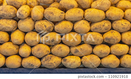 Pile of Potatoes 110921918