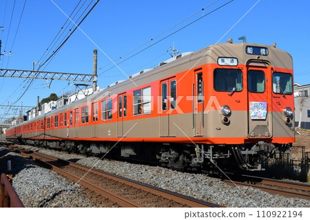 Tobu 8000 series 8111F two-tone color Noda line 110922194