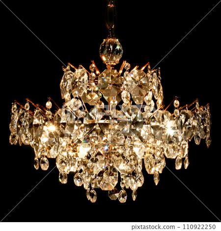 Crystal chandelier 110922250