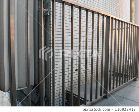 Iron fence 110922412