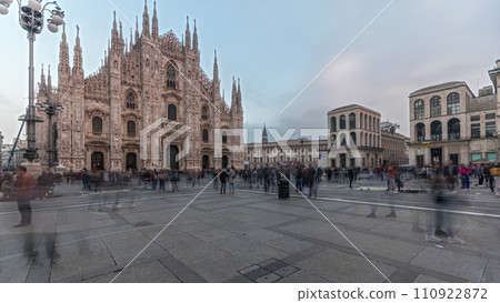 Panorama showing Milan Cathedral and Vittorio Emanuele gallery timelapse. 110922872