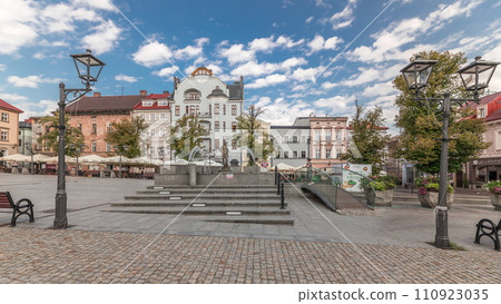 Panorama showing Neptune fountain on Old Town Market Square timelapse with historical houses around. 110923035