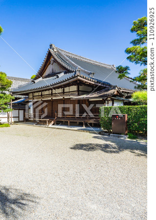 奈良縣生駒郡斑鳩町中宮寺表禦殿 110926925
