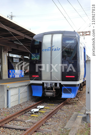 MuSky at Higashi Nagoya Port Station, which doesn't usually stop 110927818