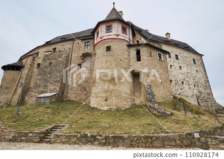 Loket Castle, a 12th-century gothic castle in the Karlovy Vary Region in Czech Republic.Loket Castle a 12th-century gothic castle in the Karlovy Vary Region in Czech Republic. 110928174