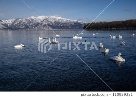 Lake Kussharo in winter Lake Kussharo in winter 110929381