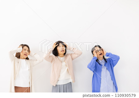 Worried senior woman Worried senior woman 110930579