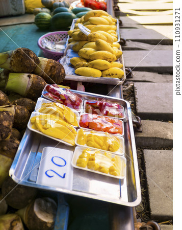 泰國 Talad Rom 中心（Mae Klong 火車市場） 110931271