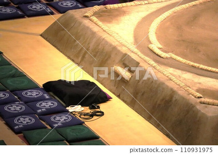 Ryogoku Kokugikan referee chair Ryogoku Kokugikan referee chair 110931975