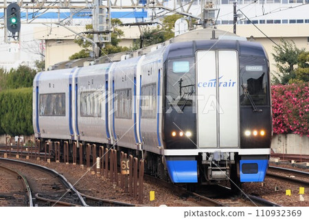 [Meitetsu] Series 2000 "Musky" (Nagoya Main Line: Jingumae Station) 110932369