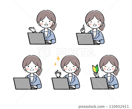 使用電腦的女商人的一組不同的上半身姿勢和臉部表情 110932911