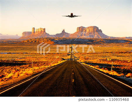 Superb view of Monument Valley 110935468