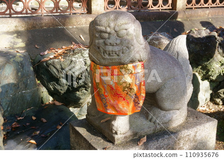 Shiroyama Hachimangu Shrine (Visiting three shrines of love) Agata Koma-inu at the end of the shrine Shiroyama Hachimangu Shrine (Visiting three shrines of love) Agata Koma-inu at the end of the shrine 110935676