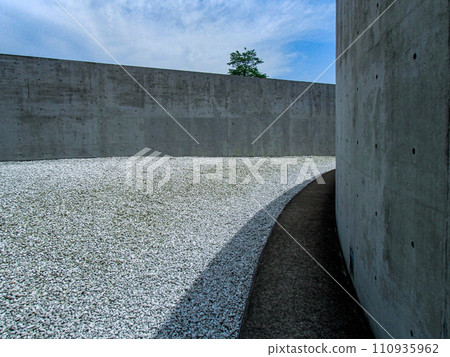 Honpukuji Temple Mizumido 110935962