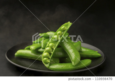 剛煮好的豌豆 剛煮好的豌豆 110936470