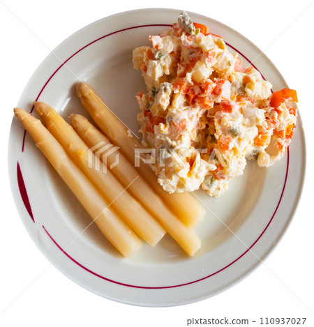 In restaurant version, Russian salad is served with several shoots of boiled asparagus 110937027
