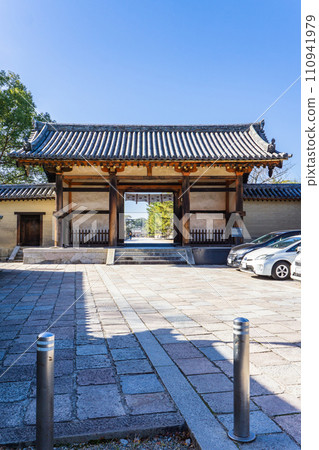 Horyuji Temple Higashidaimon (National Treasure) in Ikaruga Town, Ikoma District, Nara Prefecture Horyuji Temple Higashidaimon (National Treasure) in Ikaruga Town, Ikoma District, Nara Prefecture 110941979