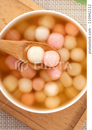 湯圓 冬至 紅色 白色 粉色 Tang yuan タンユエン 団子 湯圓 冬至 紅色 白色 粉色 Tang yuan タンユエン 団子 110942212