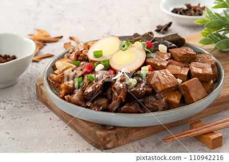 滷味 滷味拼盤 台灣小吃 美食 lu wei luwei 台湾風煮込み 110942216