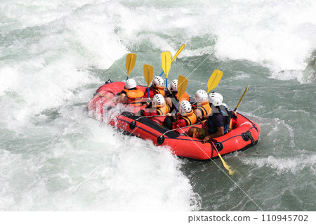 Rafting Rafting 110945702