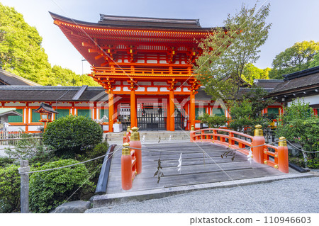 Kamigamo Shrine Romon Gate (Kamigamo Motoyama, Kita Ward, Kyoto City) 110946603