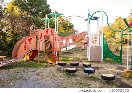 小室山公園內的遊樂設施 小室山公園內的遊樂設施 110952960
