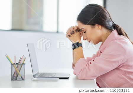 Unhappy tired young arab lady manager with computer suffer from mistake, work problems 110953121
