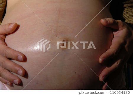 Pregnant woman Pregnant woman 110954180