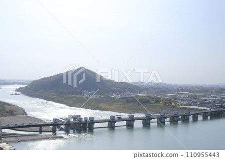 Kiso River seen from the castle (Inuyama Castle, Kiso River, Inuyama City, Aichi Prefecture) Kiso River seen from the castle (Inuyama Castle, Kiso River, Inuyama City, Aichi Prefecture) 110955443