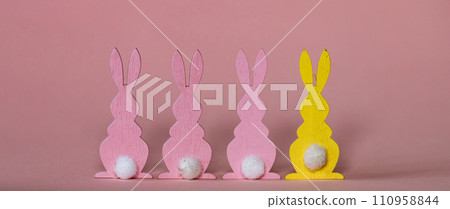 easter bunny on pink background 110958844