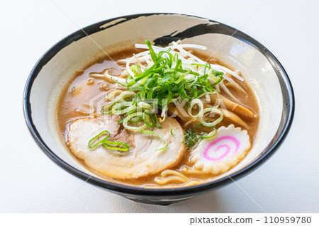 Local Wakayama Ramen Local Wakayama Ramen 110959780
