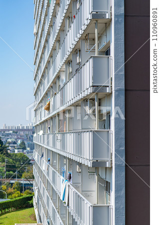 神奈川洋子台北住宅區根岸線公寓天空雲日早晨風景橫濱市磯子區改造 神奈川洋子台北住宅區根岸線公寓天空雲日早晨風景橫濱市磯子區改造 110960891