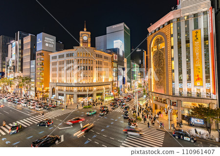 Ginza sidewalk Wako shopping crowd Chuo Ward evening afternoon city center Tokyo road skyscraper car Mitsukoshi night Ginza sidewalk Wako shopping crowd Chuo Ward evening afternoon city center Tokyo road skyscraper car Mitsukoshi night 110961407