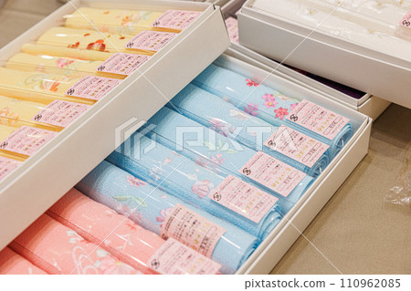 和服腰帶和 obijime obiage 和服商店和和服租賃的圖片 和服腰帶和 obijime obiage 和服商店和和服租賃的圖片 110962085