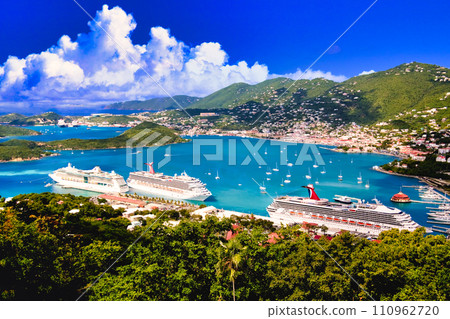 加勒比海聖托馬斯島美麗的風景 加勒比海聖托馬斯島美麗的風景 110962720