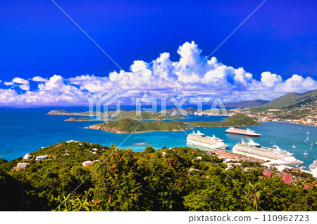 Beautiful scenery of St. Thomas Island in the Caribbean Sea 110962723