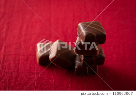 Image of chocolate 110963067