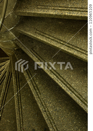 spiral staircase  110965109
