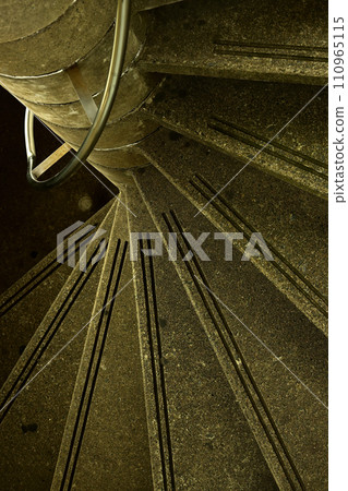 spiral staircase  110965115
